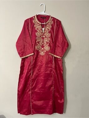 Women’s Pink Embroidered Kurta Dress with Gold Accents
